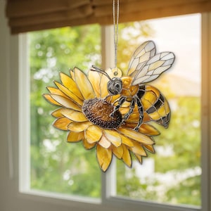 Bee Sunflower ACRYLIC Suncatcher, Bumblebee Floral Window Hanging, Nature Lover Garden Decor, Honeycomb Art Gift, Mom Gifts, Nana Gifts